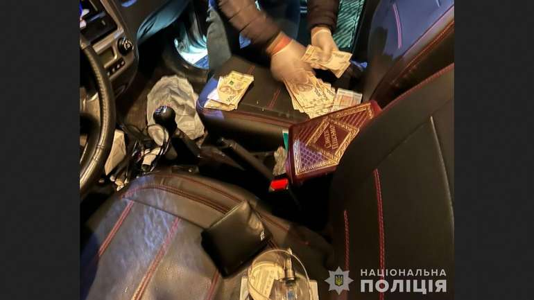 На Львівщині викрито депутатів двох міських рад на отриманні 800 тис. гривень «відкату»