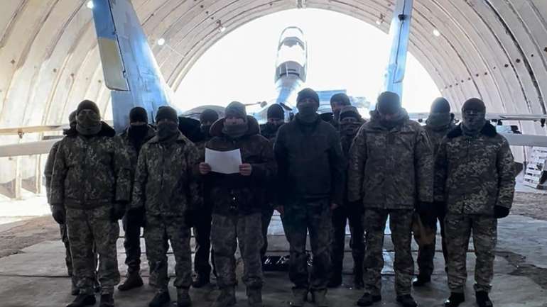 Авіатехніків відправляють у піхоту