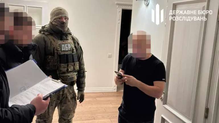 Експосадовець Міноборони підозрюється у постачанні ЗСУ неякісних кулеметів