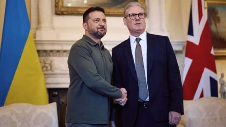 Британія бере під крило Україну