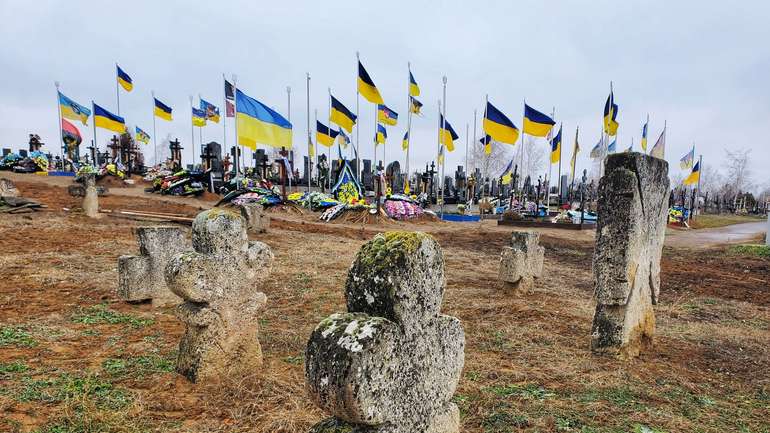 Козацькі хрести: історія перенесеного кладовища на Одещині