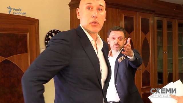 Влада відмазує всесильного банкіра родини Зеленських_1