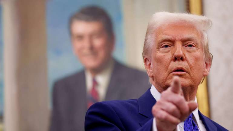 Дональд Трамп анонсував першу зустріч з путіним у Саудівській Аравії