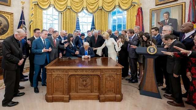 Осине гніздо прогнилої американської демократії