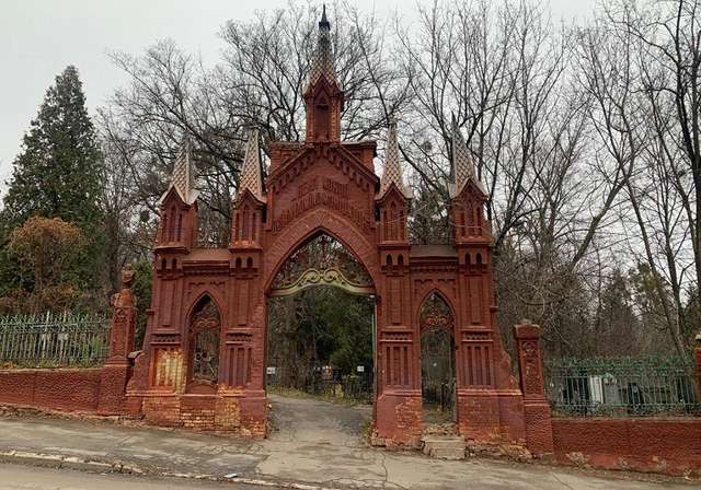 Столична мафія забудовників руйнує Байковий цвинтар_1