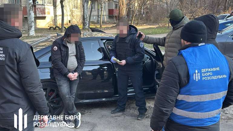 ДБР викрило схему заробітку на родичах мобілізованих у Миколаївському ТЦК