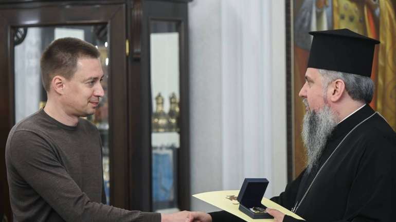 Посадовець Офісу генпрокурора три роки займався нелегальними схемами в міграційній службі