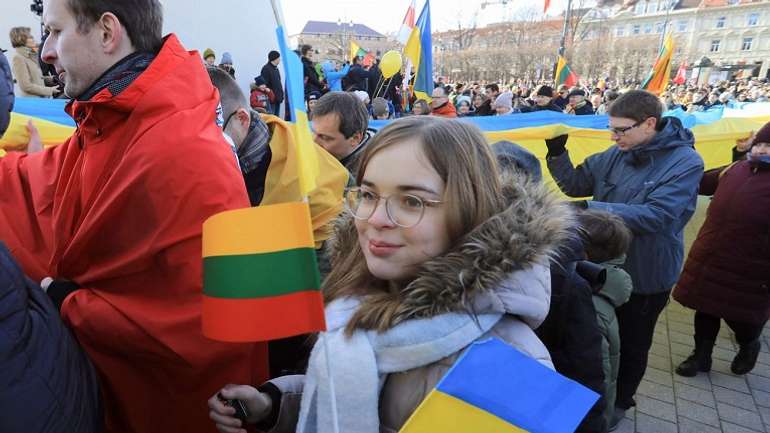 Литва може спростити видачу посвідок на проживання для українців