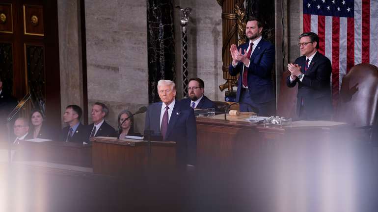 Демократи дали відповідь на виступ Трампа