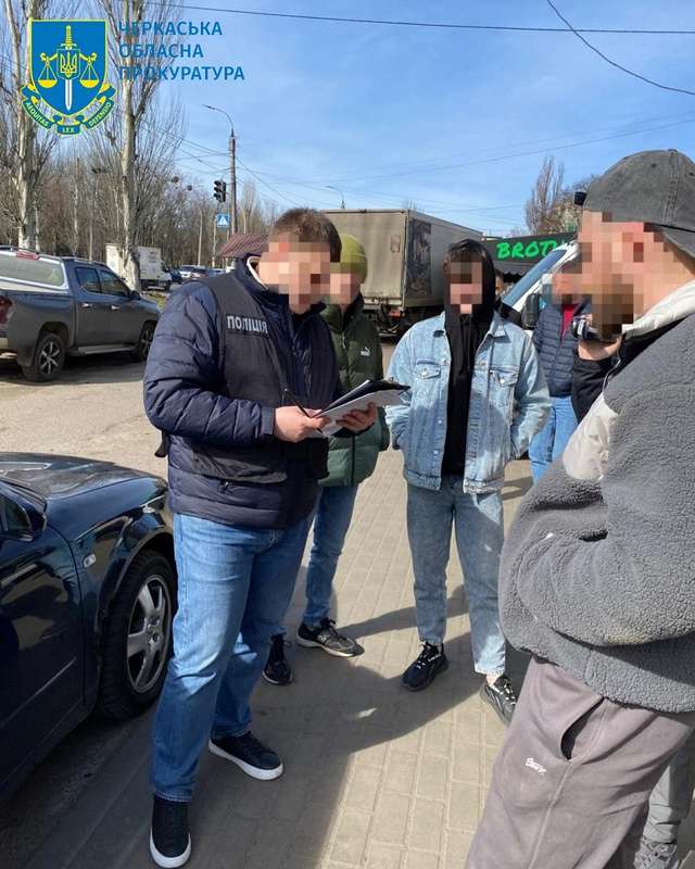 Розкрадачів гумдопомоги затримано у Черкаській області_1