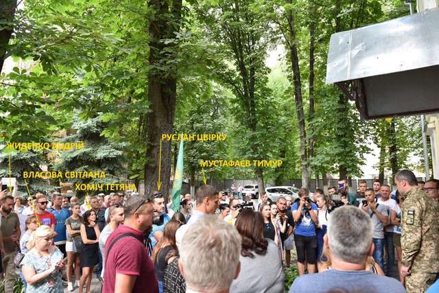 Тітушки Різника_3