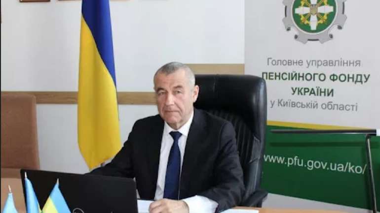 Через три рукостискання до путіна