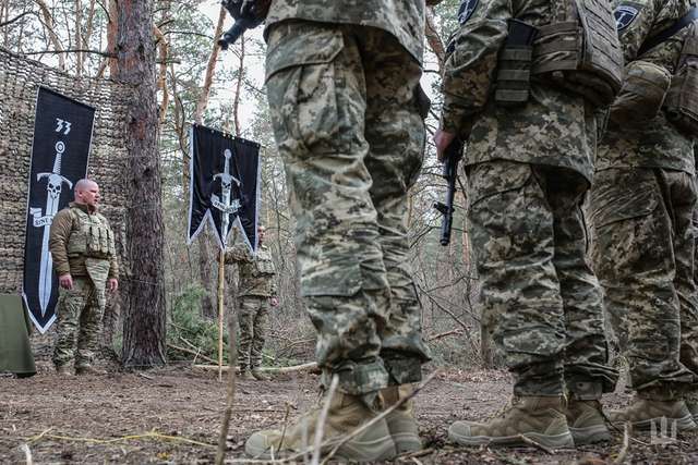 Без страху: на передовій відбулося заприсяження мечоносців 33-ї ОМБр_17