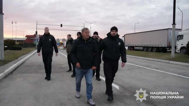Правоохоронці екстрадували з Іспанії забудовника Анатолія Войцеховського_1