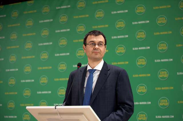 Гетманцев повертає підсанкційну Альфу в Україну?_1