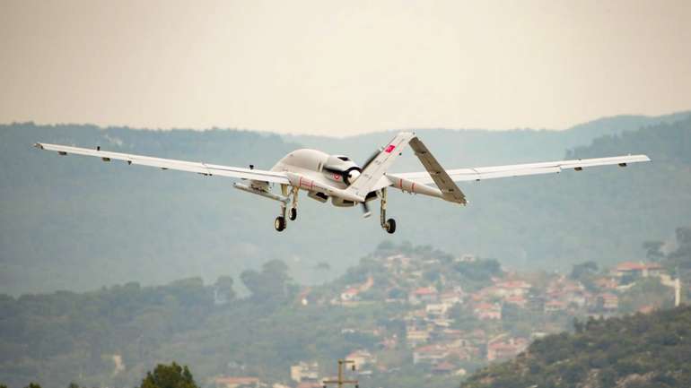 Турецький «Байрактар» уперше застосував надзвукову ракету IHA-122