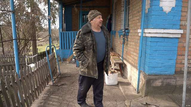 Житель Копанок Володимир скаржиться, що населення села різко скоротилося