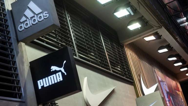 Акції Adidas і Puma обвалилися після мит Трампа