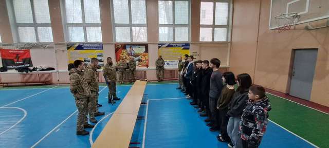 Партія «ДІЯ» і молодіжна організація «ГРІМ» влаштували вишкіл для школярів Кременчука_9