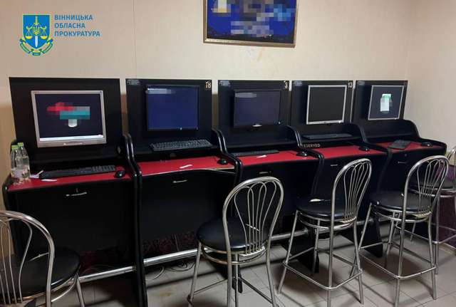 Власників нелегального «казино» затримали на Вінниччині_1