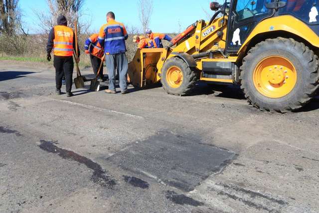 Дорожні служби Полтавщини нарешті виконують свої обов'язки_1