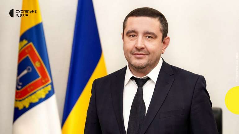 У голови Одеської облради під час обшуків виявили понад $200 000, золото та дорогі годинники у сейфі