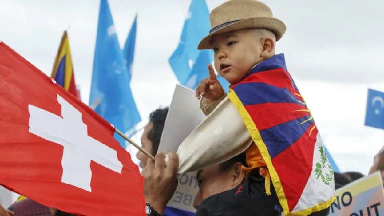 Престижний університет Швейцарії закриває курси тибетської мови