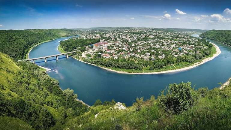 Суд змусив рейдерів повернути землі Національному парку «Дністровський каньйон»