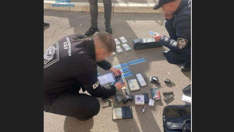 Посадовця ГУ ДПС у Київській області викрито на одержанні 735 тис. грн хабаря