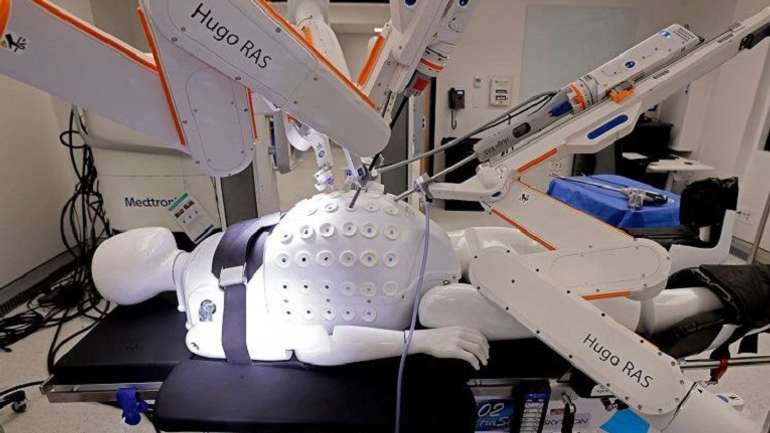 Поки телепні насолоджуються Хєрпіду Боневтіковичем, цивілізований світ рухається вперед