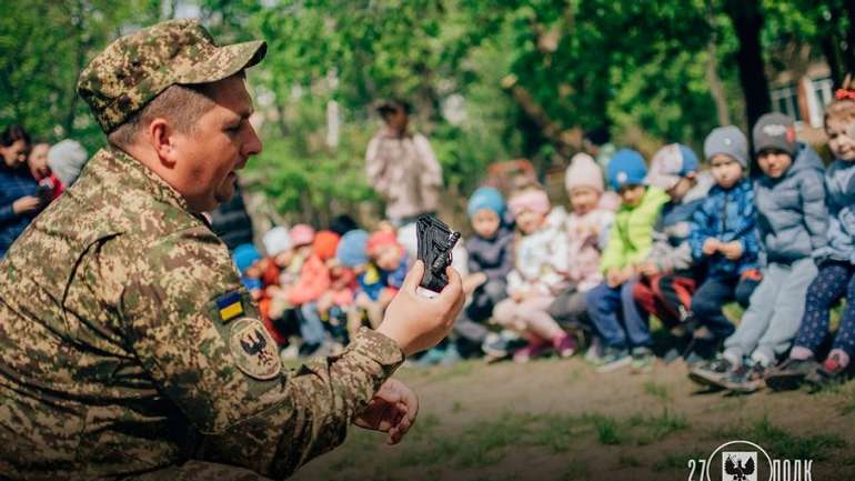 Воїни НГУ влаштували заняття для дошкільнят Чернігова