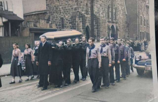 Жалобна церемонія над труною Лонгина Цегельського