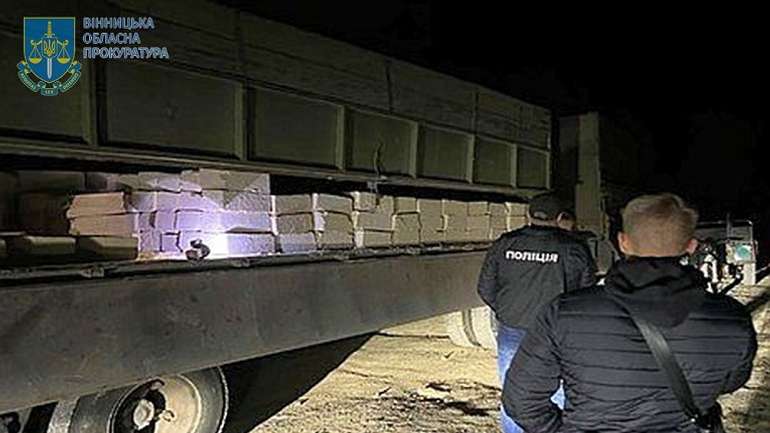 Крадіїв вапняку затримали «на гарячому» у Вінницькій області