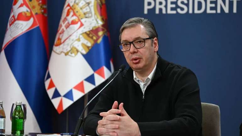Латвія та Литва заборонили Вучичу використати їх повітряний простір для поїздки до Москви