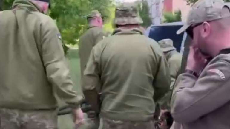 У Харкові бусифікували велосипедиста разом із його велосипедом