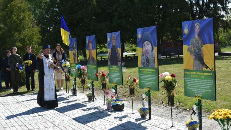Алею Слави у пам'ять про полеглих захисників відкрили у Пирятинській громаді