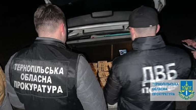 Тернопільський перевертень у погонах допомагав ухилянтам тікати за кордон