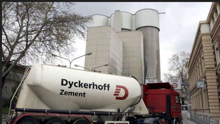 «ВЛАДА ЗМІНЮЄТЬСЯ»