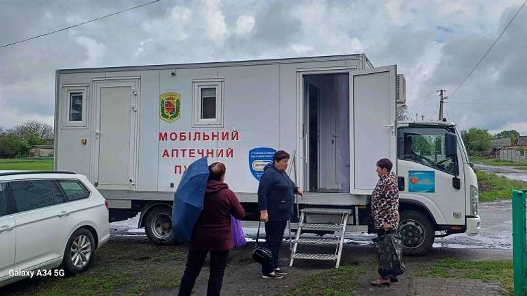 Пересувна аптека запрацювала у Новосанжарській громаді