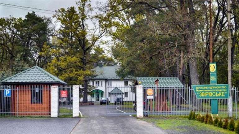 Готель «Звірів» на підставних осіб