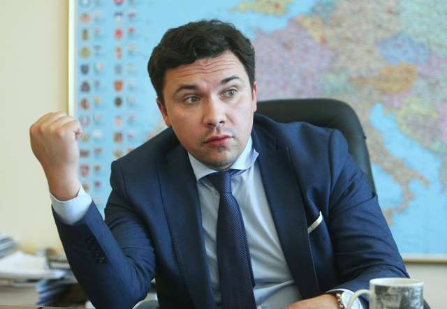 Віктор Довгань