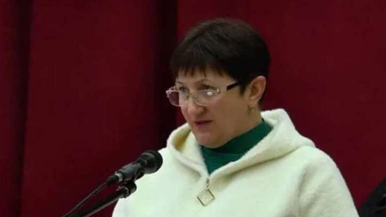 На Полтавщині голова села витратила з бюджету на «айфони» більше, ніж на поліпшення благоустрою