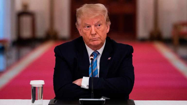 Трамп одержимий розмовою з Сі Цзіньпіном, у Китаї ставляться обережно до контакту з США, - Politico