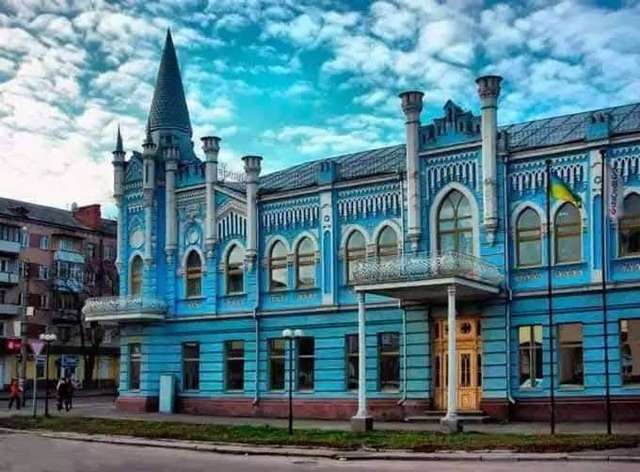 Блакитний палац у Черкасах.