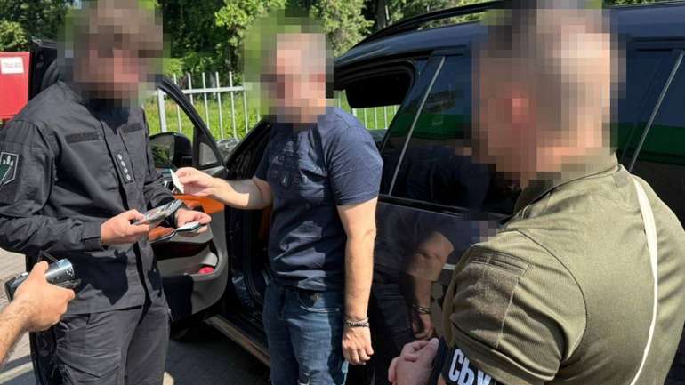 СБУ та ДБР викрили посадовців, які привласнили понад 64 млн грн на закупівлі авто для військових