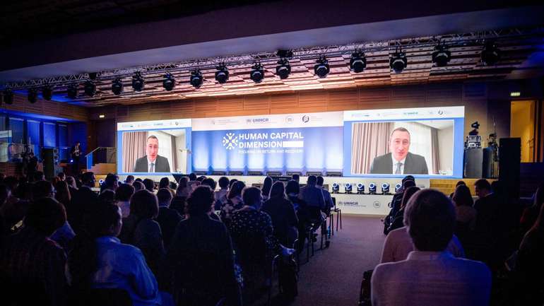 «Повертайтесь в Україну», — сказав Чернишов і втік за кордон