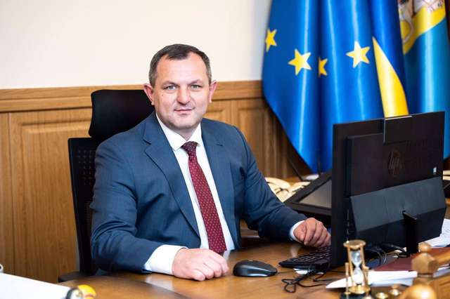 «Повертайтесь в Україну», — сказав Чернишов і втік за кордон_5