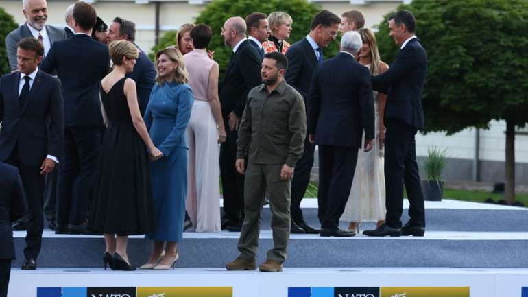 Орбан заявив, що на саміті НАТО із Зеленським «не хочуть сидіти за одним столом»