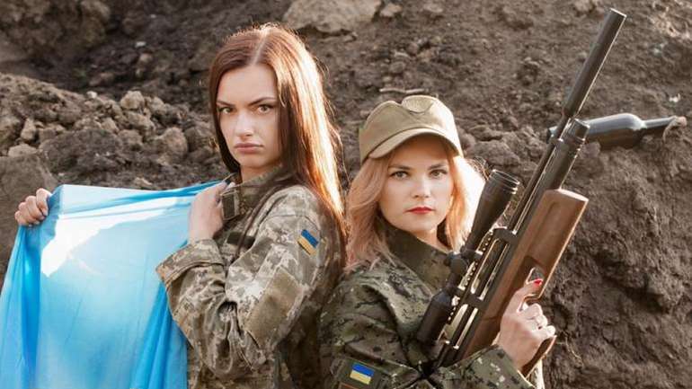 Чи буде для жінок України мобілізація і заборона виїзду за кордон