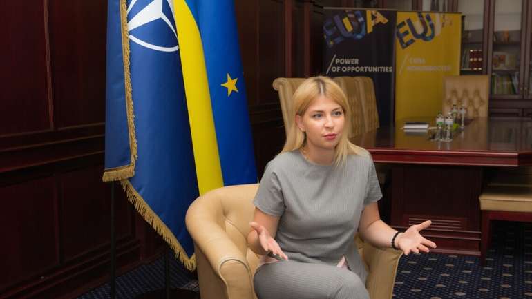 Міністр юстиції з орденом і підозрою: Стефанішина знову не з’явилася до суду